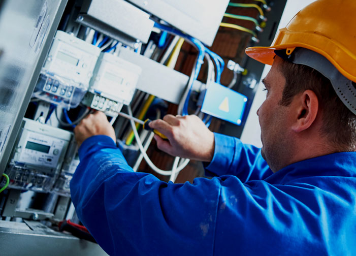 Electrical Installations / Oracle Facilities Management